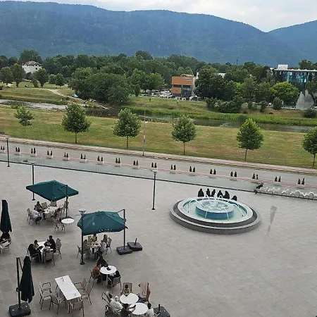 Orange アパート *