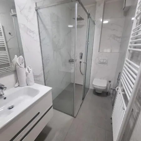 Orange Διαμέρισμα