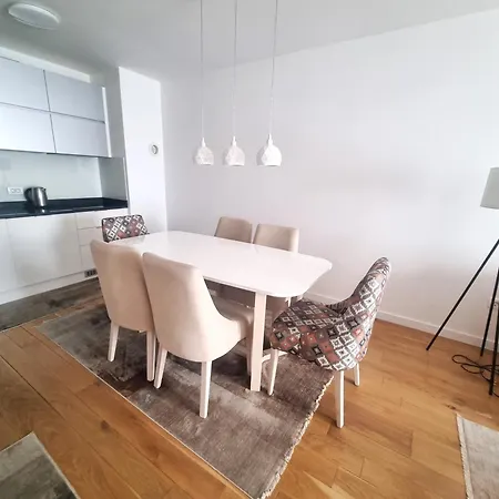 Orange Διαμέρισμα