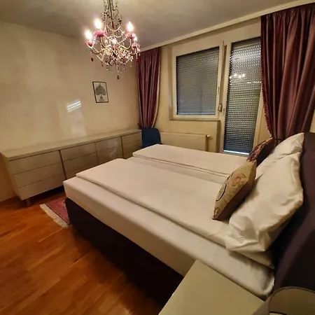 Orange Διαμέρισμα *